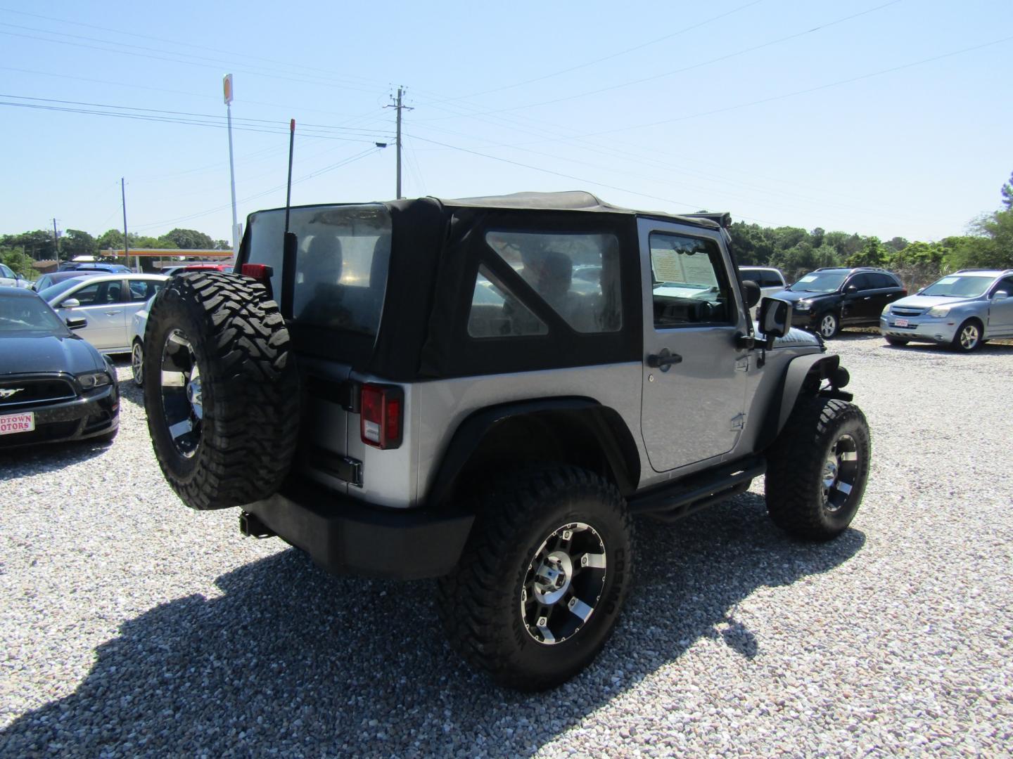 2014 Silver /Gray Jeep Wrangler Sport 4WD (1C4AJWAG5EL) with an 3.6L V6 DOHC 24V FFV engine, Automatic transmission, located at 15016 S Hwy 231, Midland City, AL, 36350, (334) 983-3001, 31.306210, -85.495277 - Photo#6